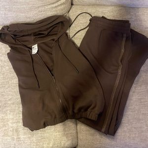 Brown Target Waffle Set